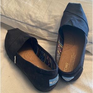 Toms! Size 9w